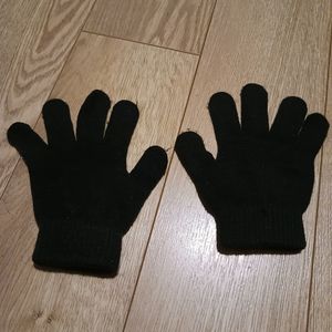 Small Black Gloves